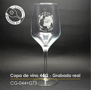 Copa de vino personalizada con dibujo de boda